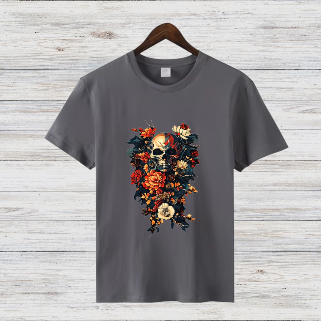 Schädel & Blumen | Gothic Kunst Shirt | Mystisches Totenkopf Design | Rockiges Statement Shirt für den Winter