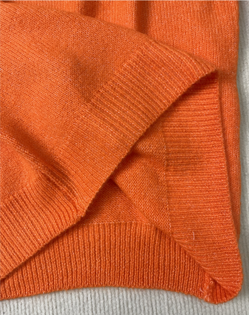 StrickSinn® - Oranje effen trui met col