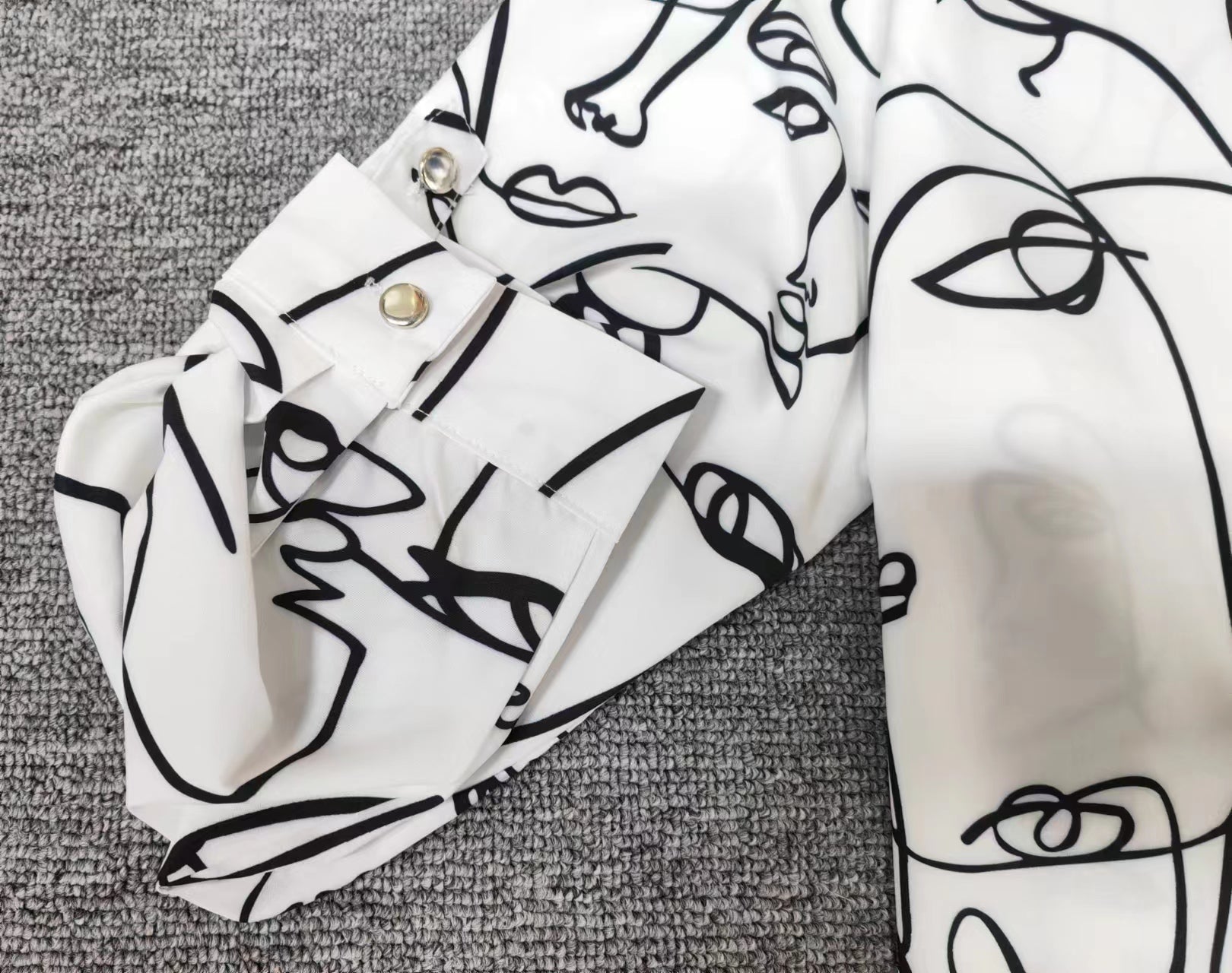 Lovja® - Wit shirt met lange mouwen en print