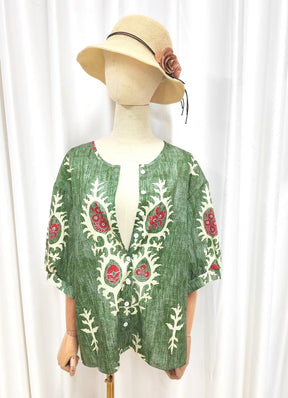 SpringStil® - Groene boho blouse met diepe V-hals