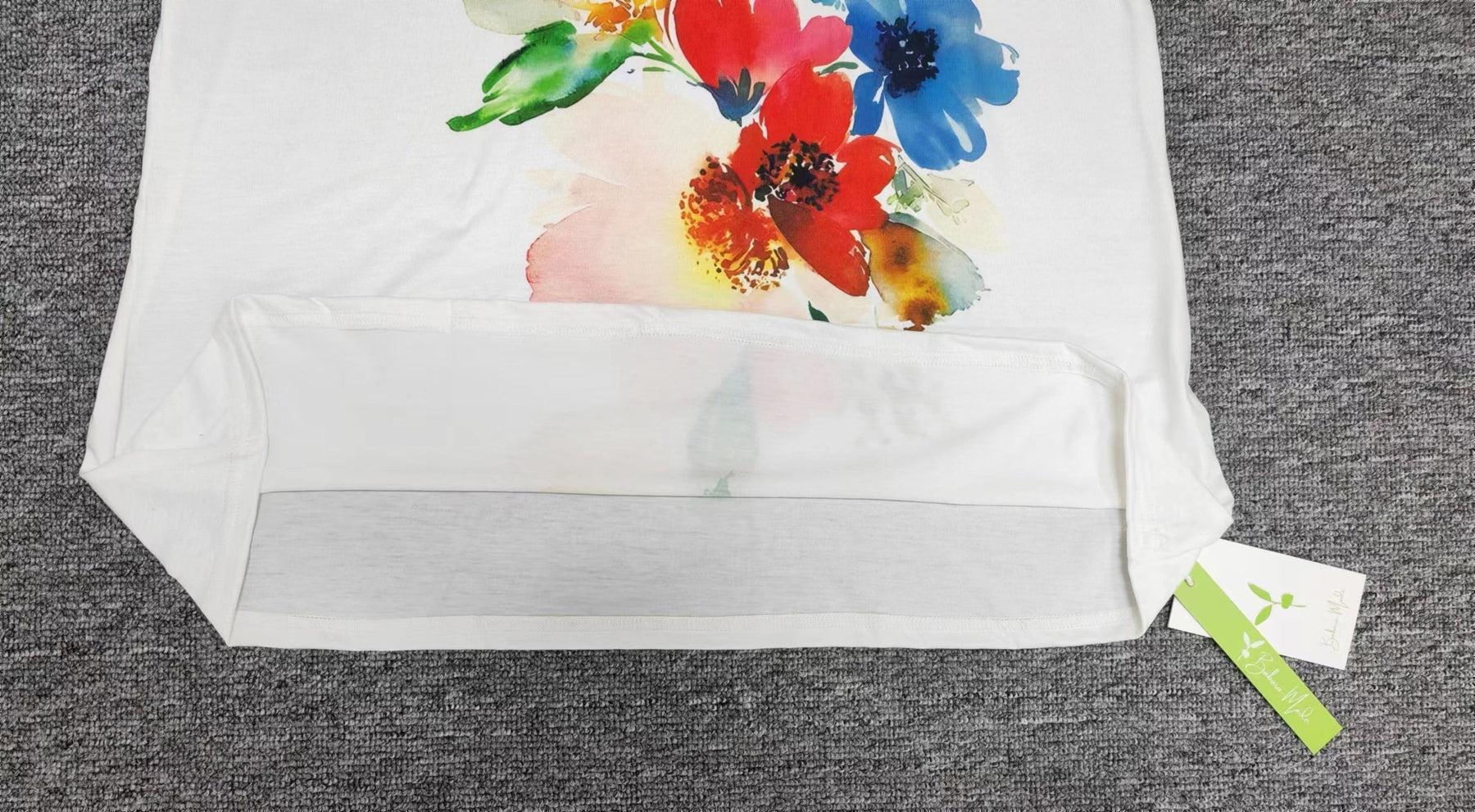 FallStil® - Romantische top met korte mouwen en bloemenprint