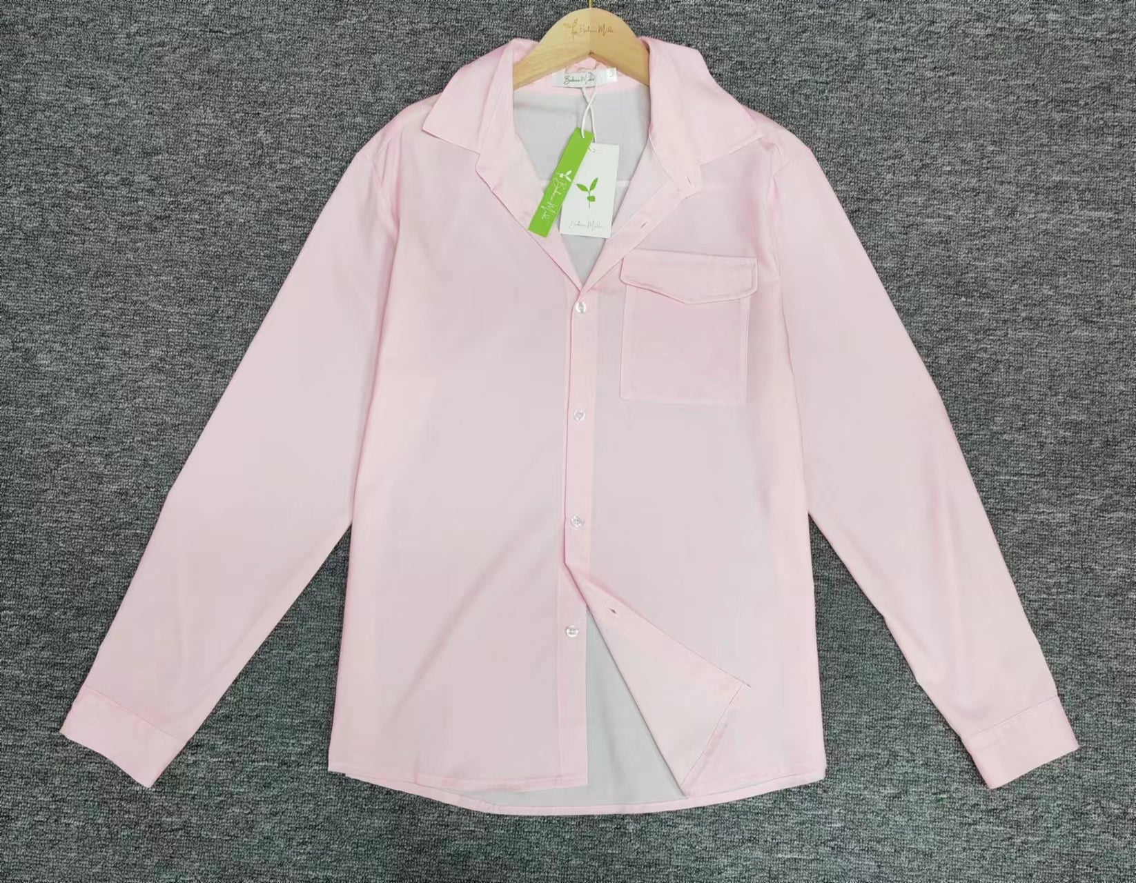 Monci® - Roze shirt met lange mouwen en oversized schouderbanden