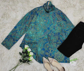 FallStil® - Paisley groen-blauwe ombre top met opstaande hals