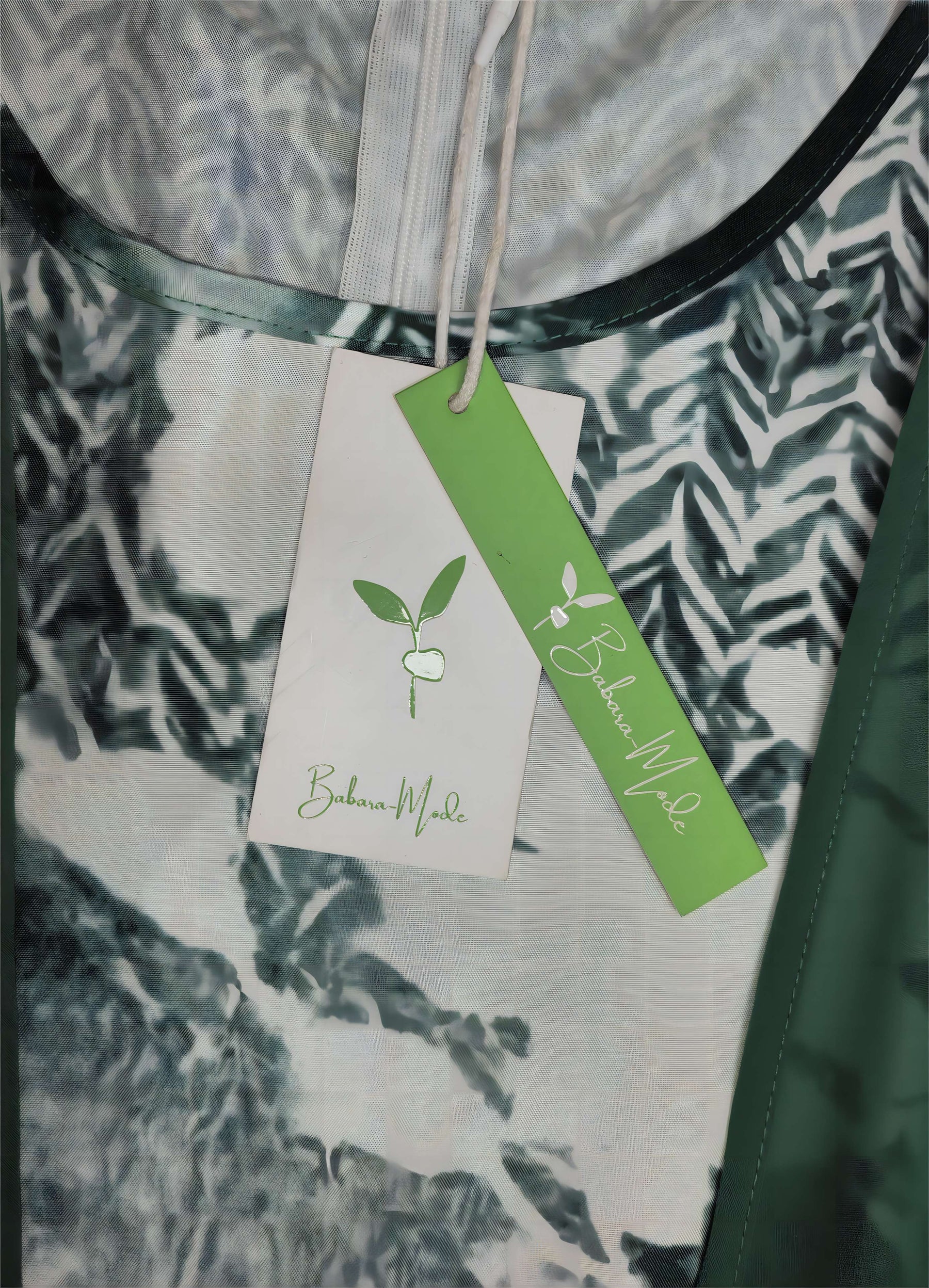 FallStil® - Groene tweedelige jurk met bloemen