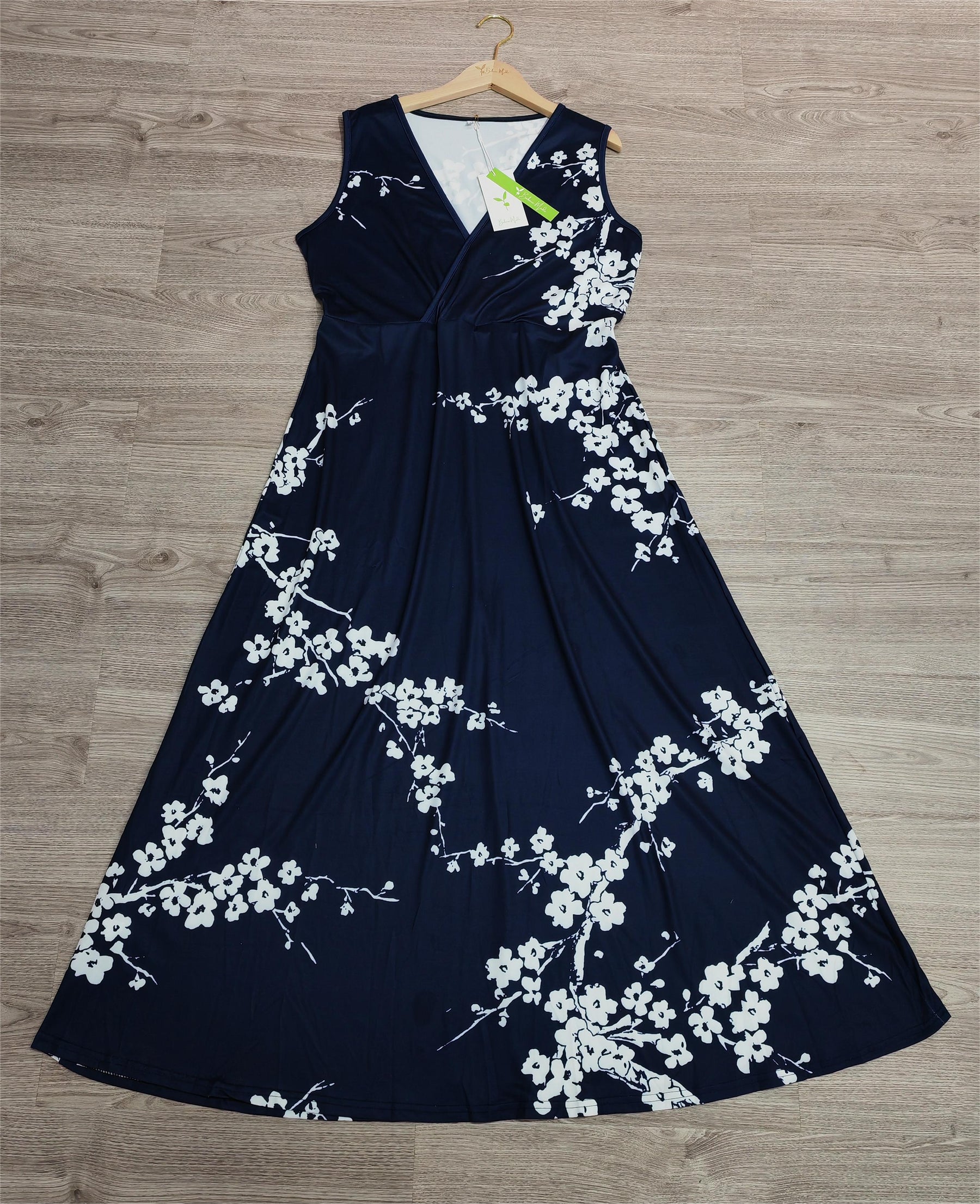 FallStil® - Marineblauwe mouwloze maxi-jurk met bloemenprint