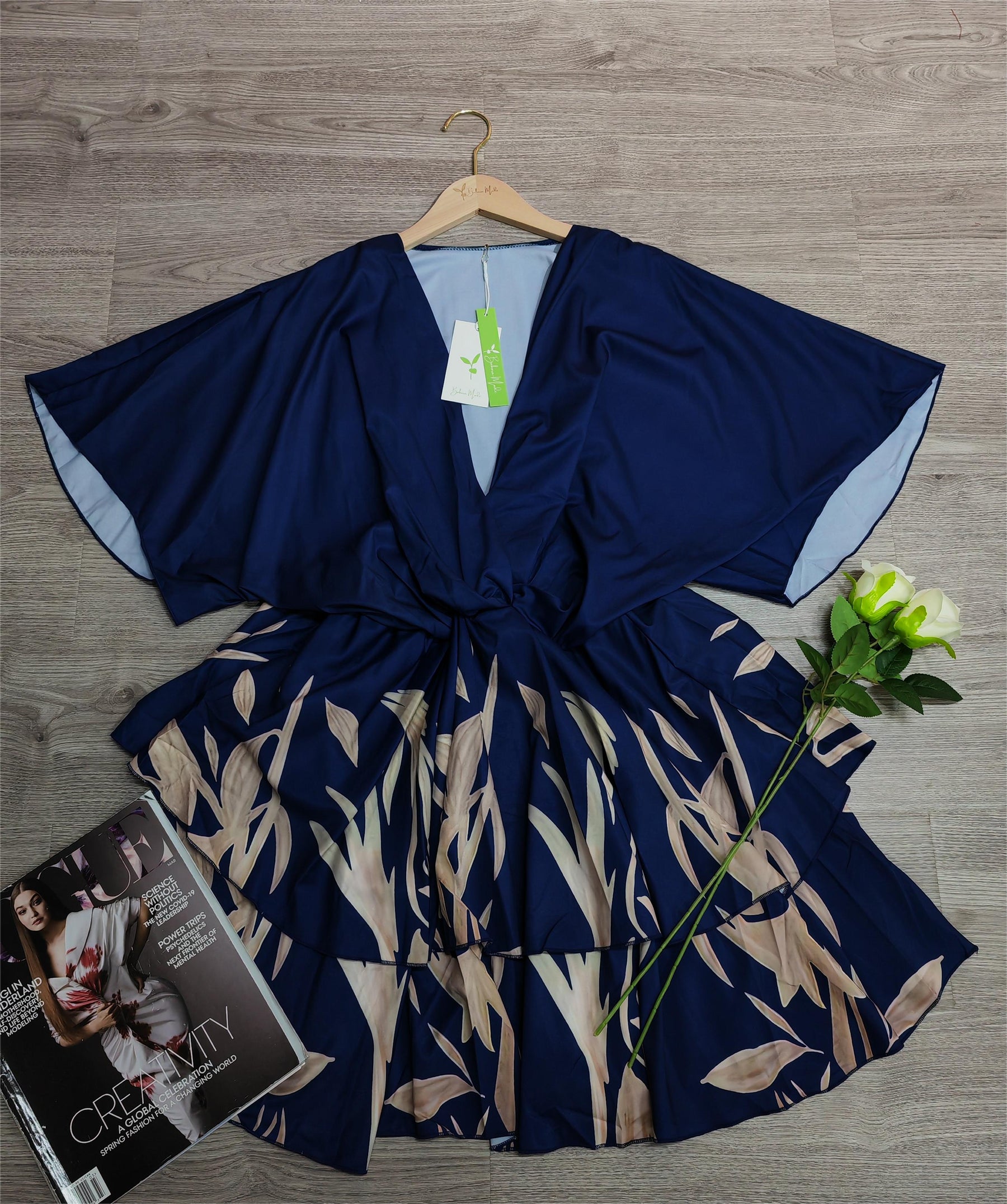 FallStil® - Boho casual blauwe bloemen mini-jurk met v-hals en vleermuismouwen 