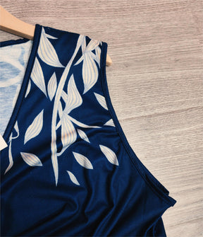 PureWear® - Marineblauwe wikkeljurk met V-hals en bloemenprint