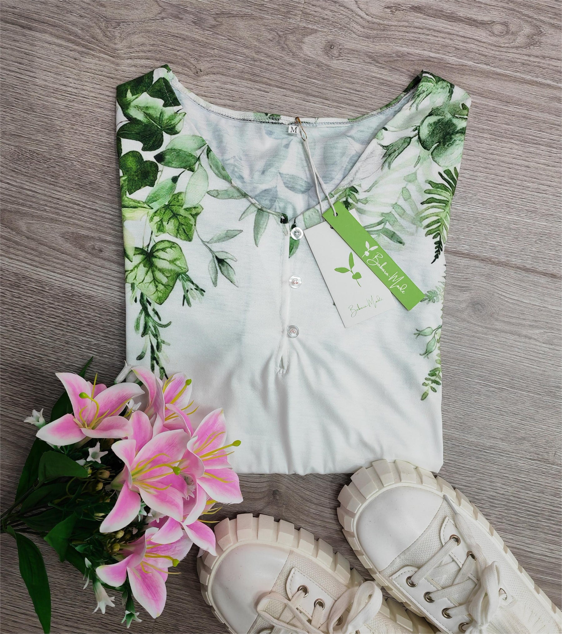 EcoExotica® - Trendy top met korte mouwen en print