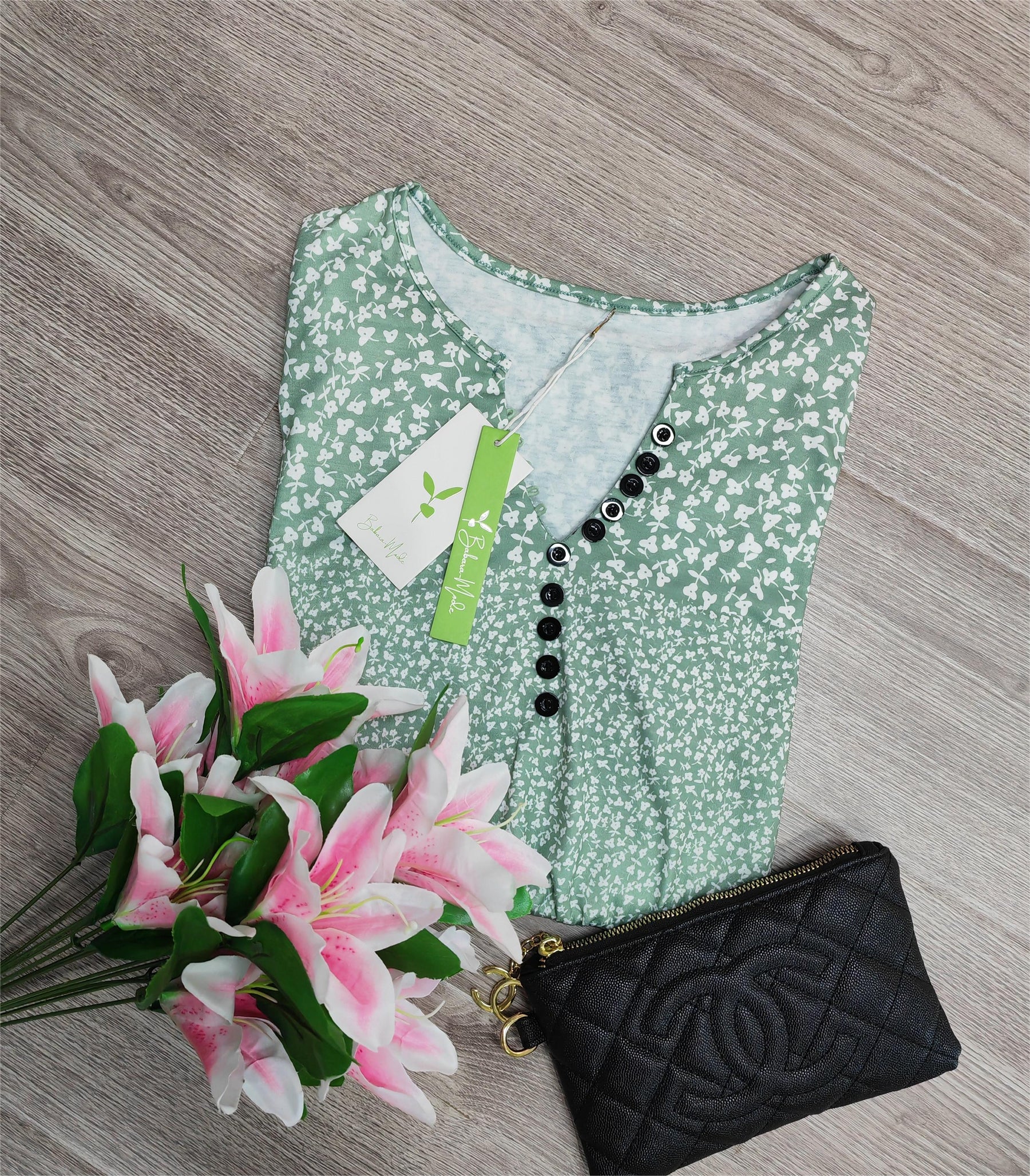 BlossomBliss® - Groen wit overhemd met inkeping en knoopsluiting met bloemenprint