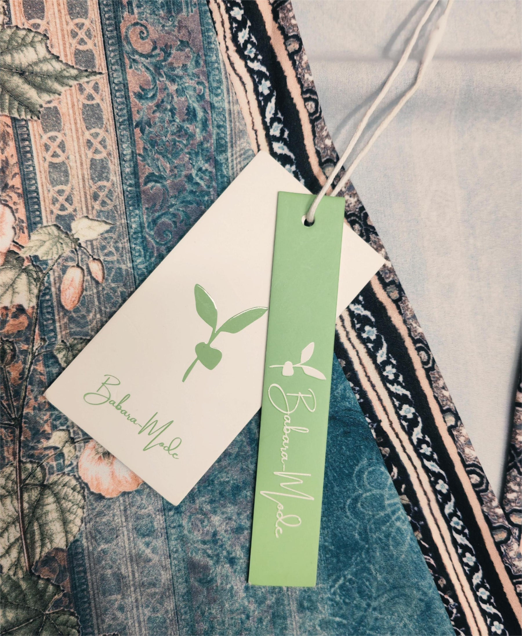 SpringStil® - Groene blouse met aquarel bloemenprint