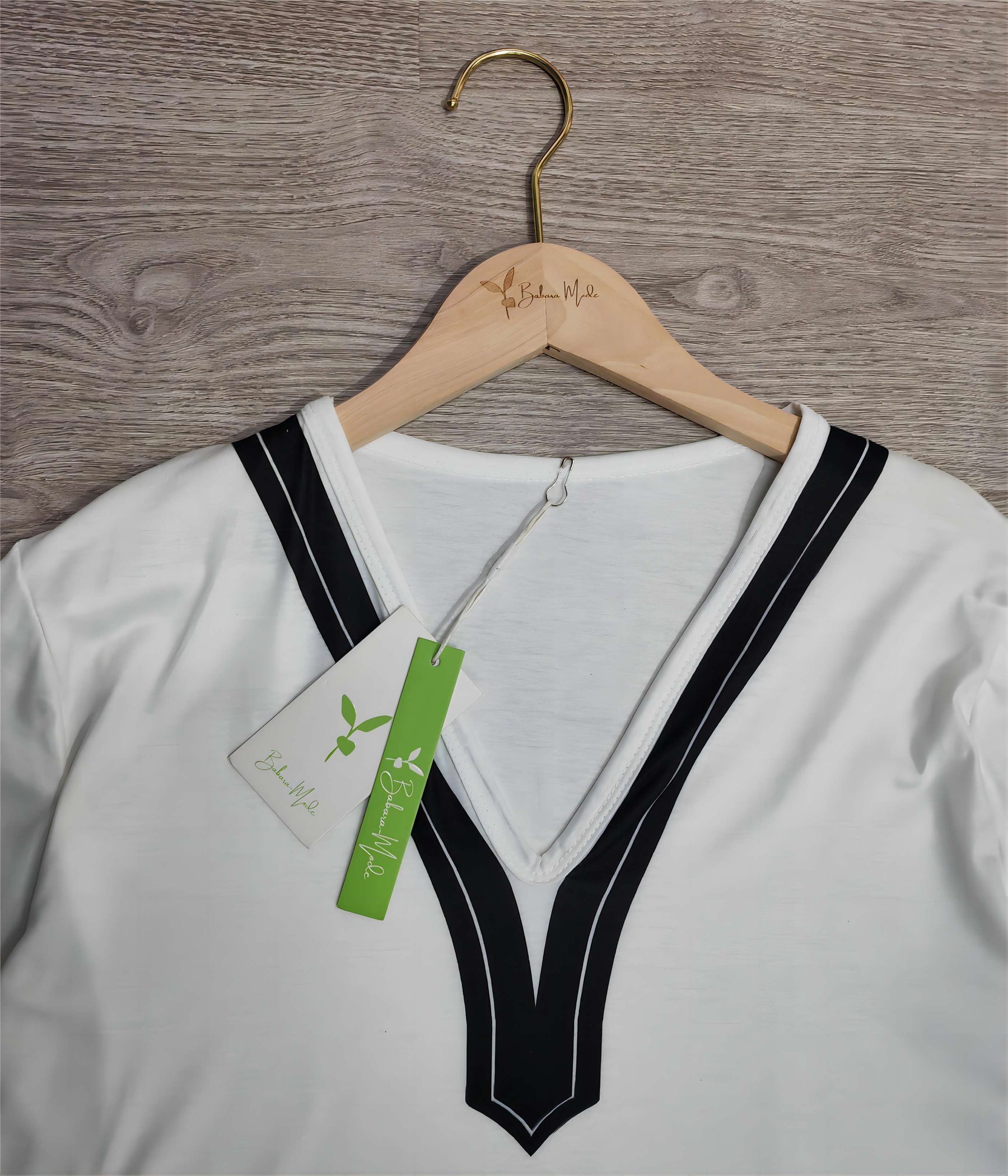 Naturlux® - Casual top met V-hals en gekleurde blokken