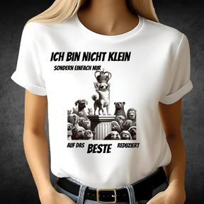 Ich bin nicht klein | Lustiges Hundemotiv Shirt | Humorvolles Statement für Chihuahua-Fans | Perfekt für den Winter