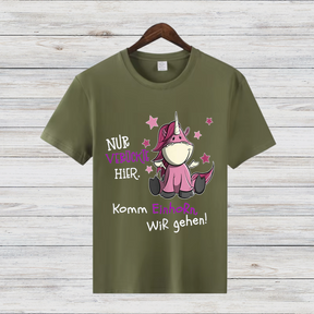Magisches Einhorn Shirt | Lustiges Geschenk für Winterfans | Humorvolles Statement T-Shirt | Perfekt für kalte Tage