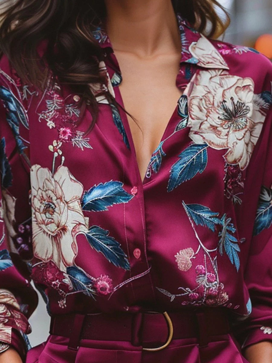 Elegantie blouse met satijnen bloemen