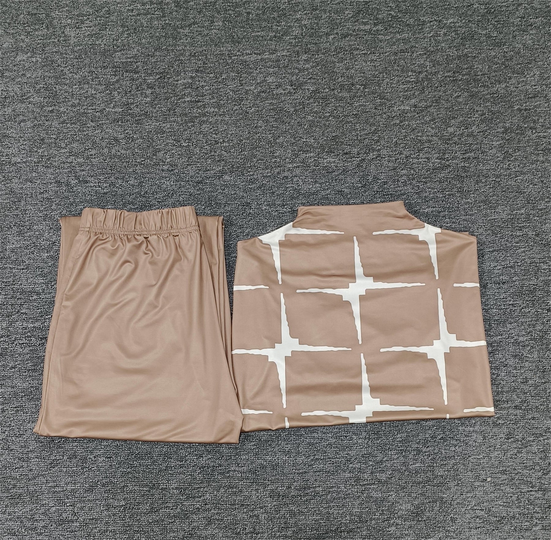 FallStil® - Tweedelige set met lange mouwen in taupe