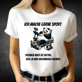 Panda Sport Shirt | Lustiges Motiv T-Shirt | Humorvolles Design für Tierliebhaber | Statement Shirt für Wintertage