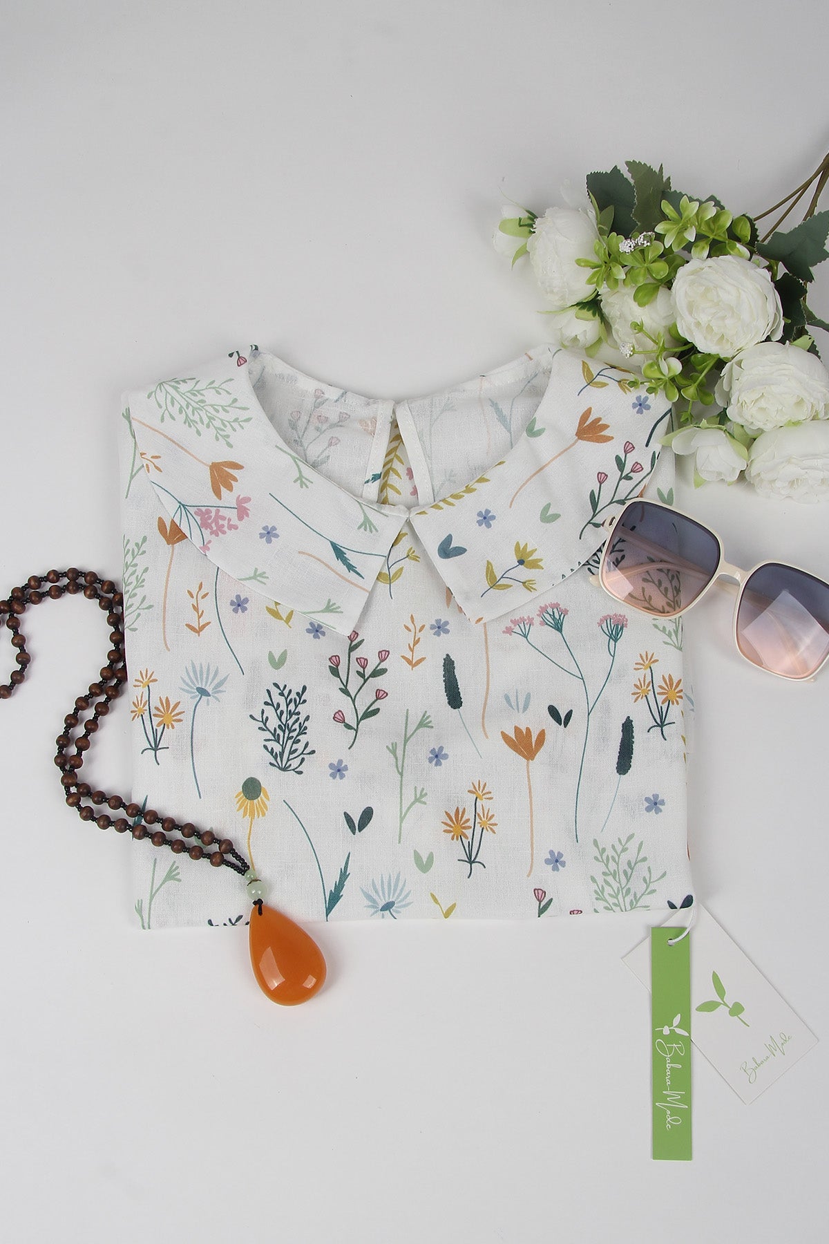 Blouse met wilde bloemen