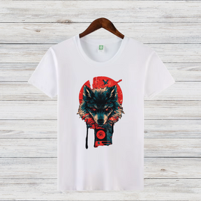 Mystischer Wolf | Japanisches Kunst T-Shirt | Stilvolles Wintershirt | Spirituelles Geschenk für Wolfsliebhaber