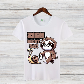 Lustiges Faultier Shirt | Gemütliches Winter T-Shirt | Humorvolles Schneckentempo Design | Perfektes Geschenk für Langschläfer