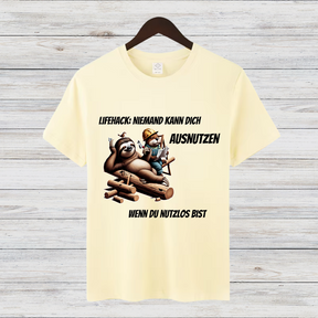Lifehack Faultier | Lustiges Motiv T-Shirt | Humorvolles Design | Statement Shirt für den Winter